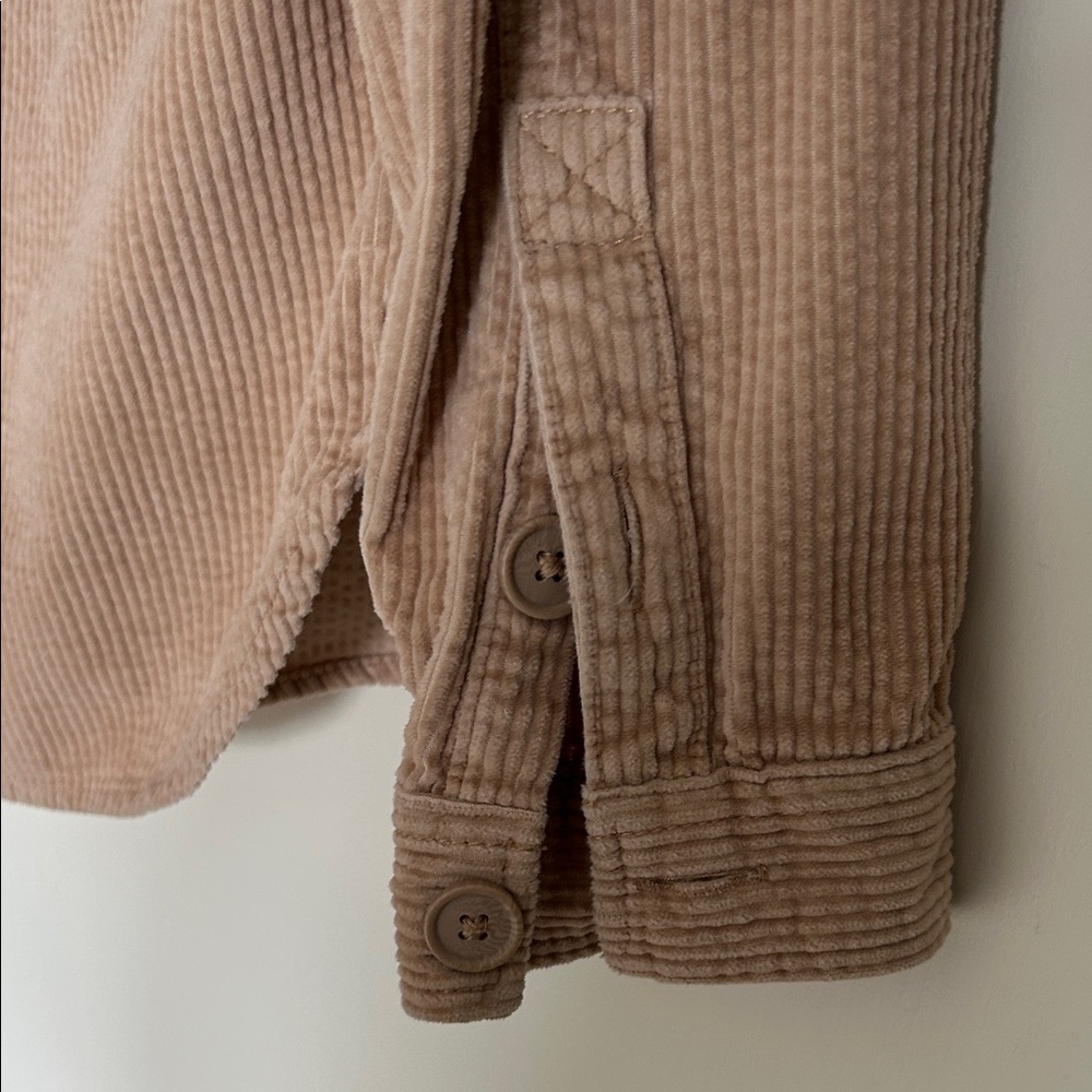 American Eagle Corduroy Shirt in Camel Tan - Picture 8 of 8